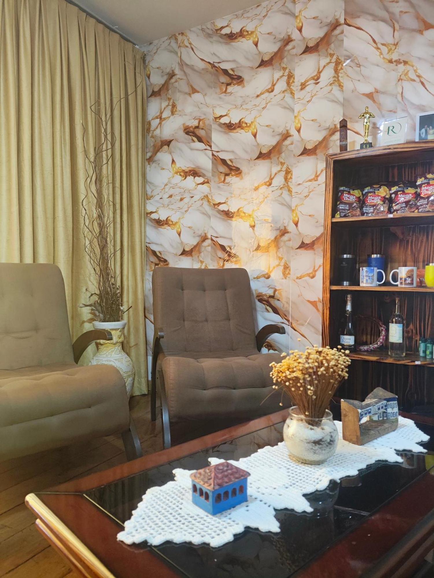 Flor De Lis Hotel