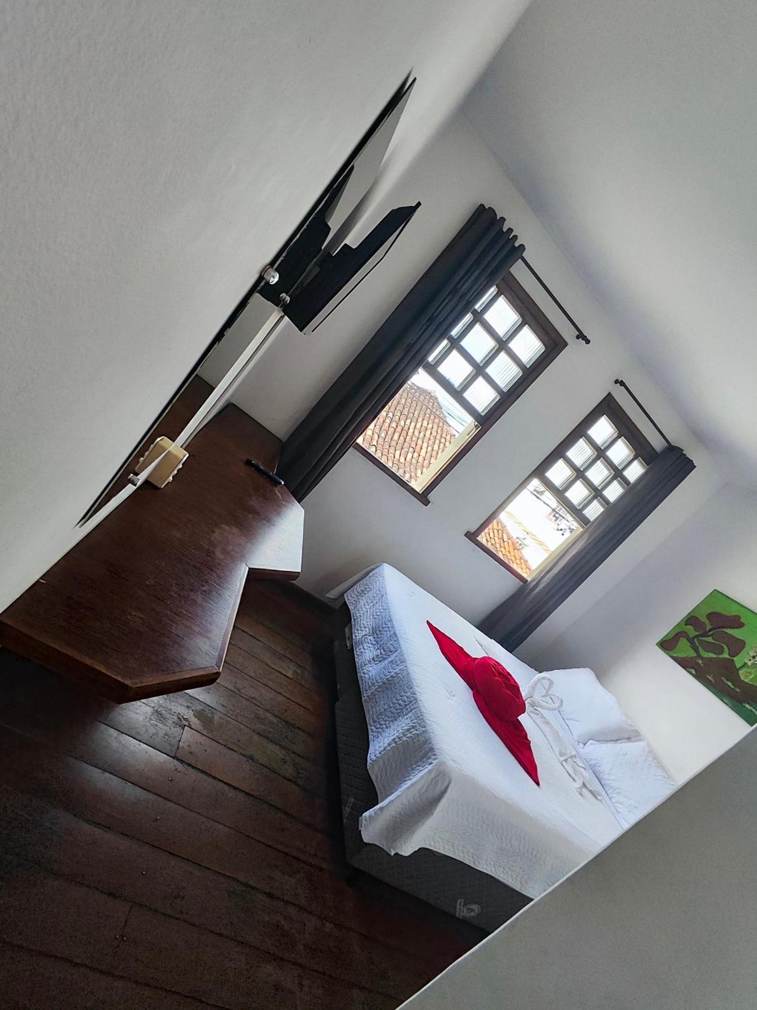 Flor De Lis Hotel 2*